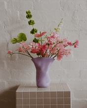 Load image into Gallery viewer, Lavender Vase
